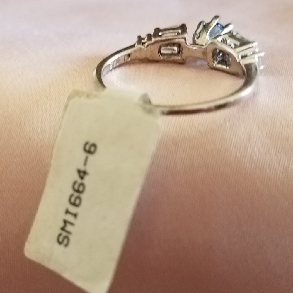 925 STERLING SILVER RING - Picture 2 of 2
